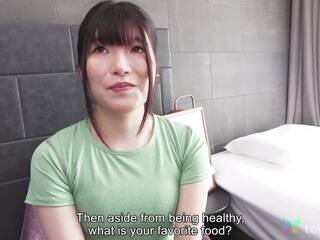 Japonez nud ispititor tineri doamnă vine pentru hotel pentru la dracu și obține ei pasarica lins - amator nud auditie canapea fata