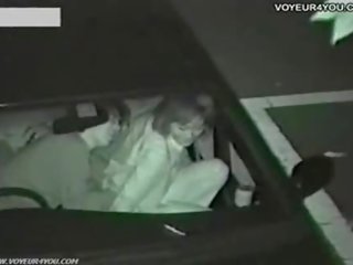 Oversexed meitene darknight xxx filma pie automašīna
